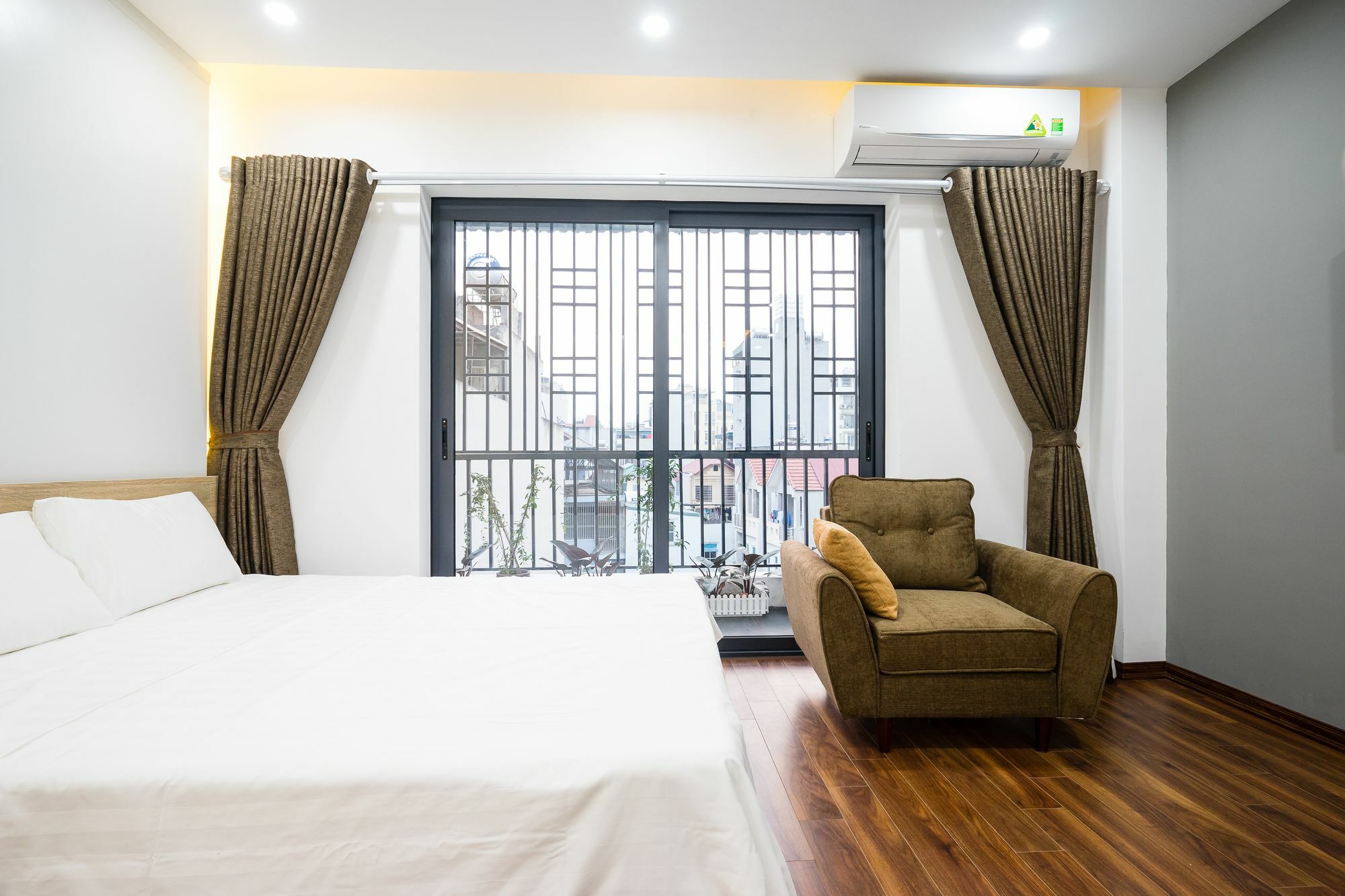 Ann House Hotel And Apartment Hanoi Esterno foto